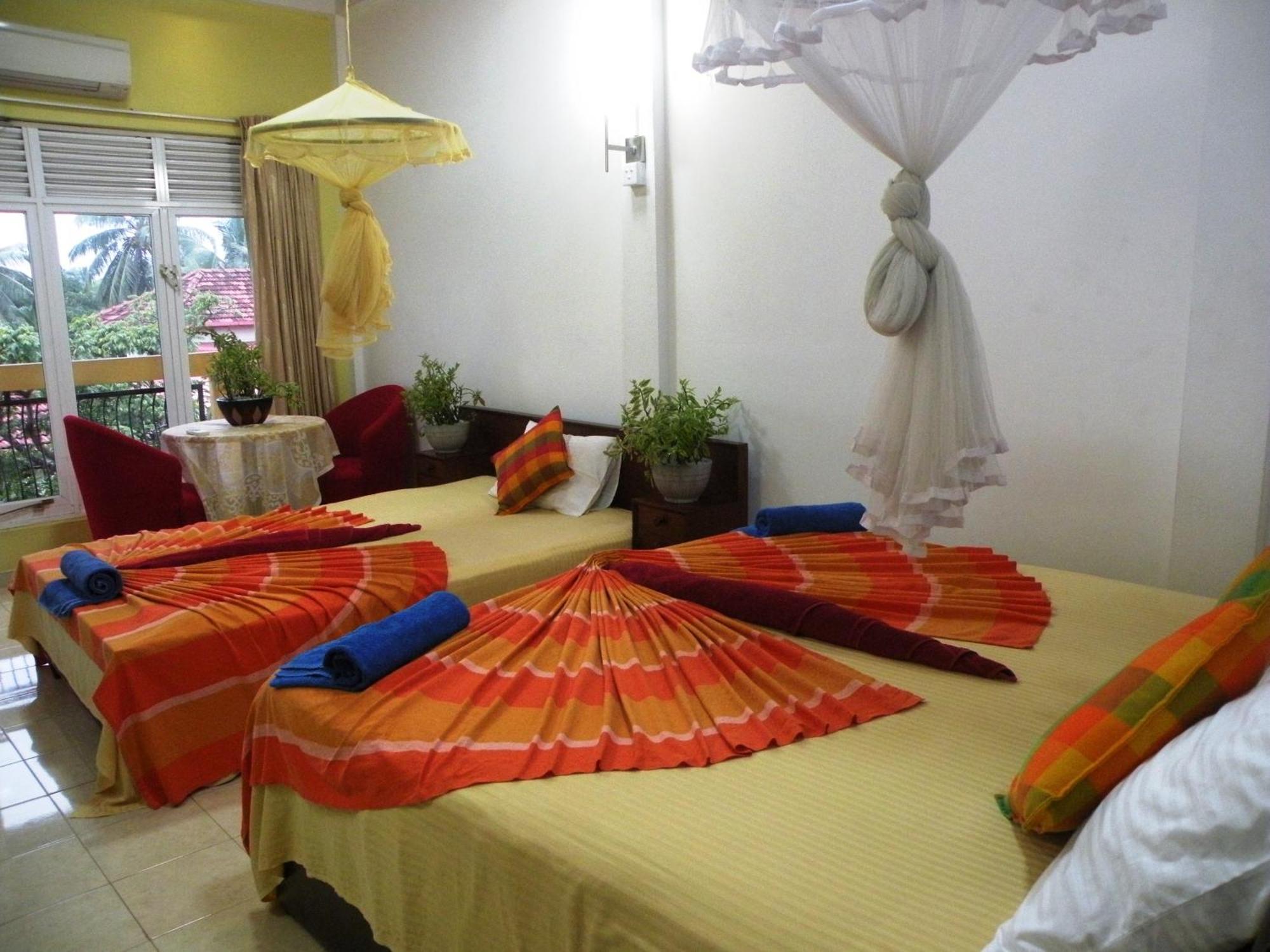 Henderson Airport Residence Negombo Szoba fotó