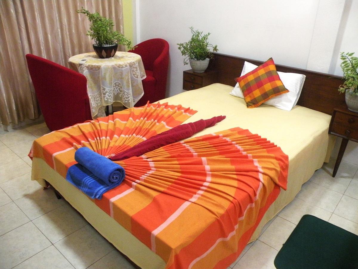 Henderson Airport Residence Negombo Kültér fotó