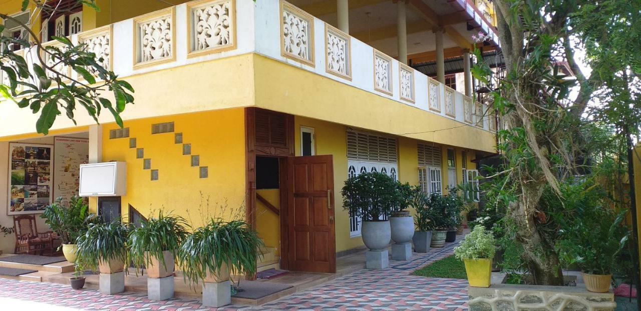 Henderson Airport Residence Negombo Kültér fotó